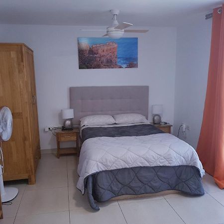 Estudio Nuevo Con Bano, Cocina Y Gran Terraza Los Realejos Luaran gambar